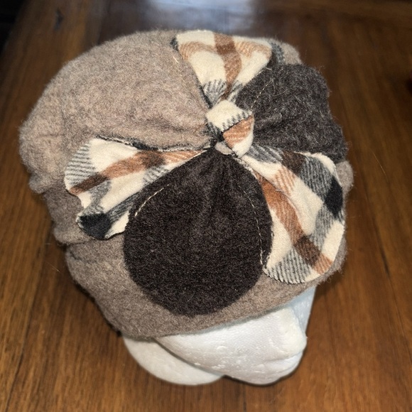 Creativa Wool Beanie Hat - Picture 3 of 7